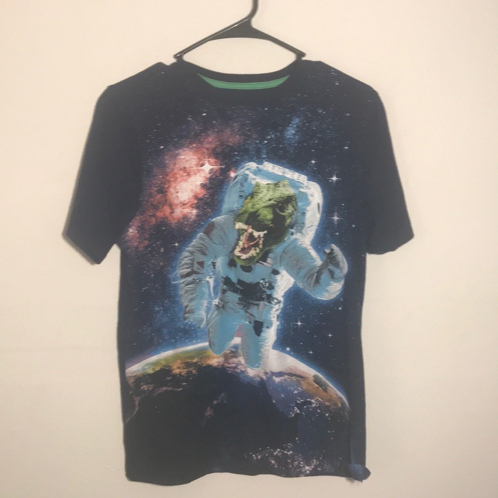 Dinosaur astronaut graphic tee